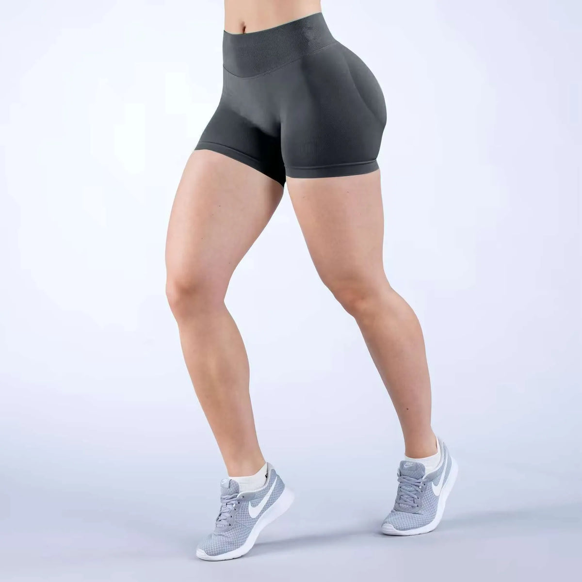 short-femme-cycliste-poches-laterales-sechage-rapide-stride